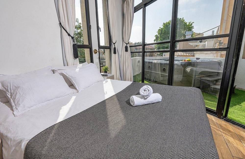 208042 דופלקס בוטיק, הפנטהאוז של תל אביב, וילה  בתל אביב וילות - Vila 4 U