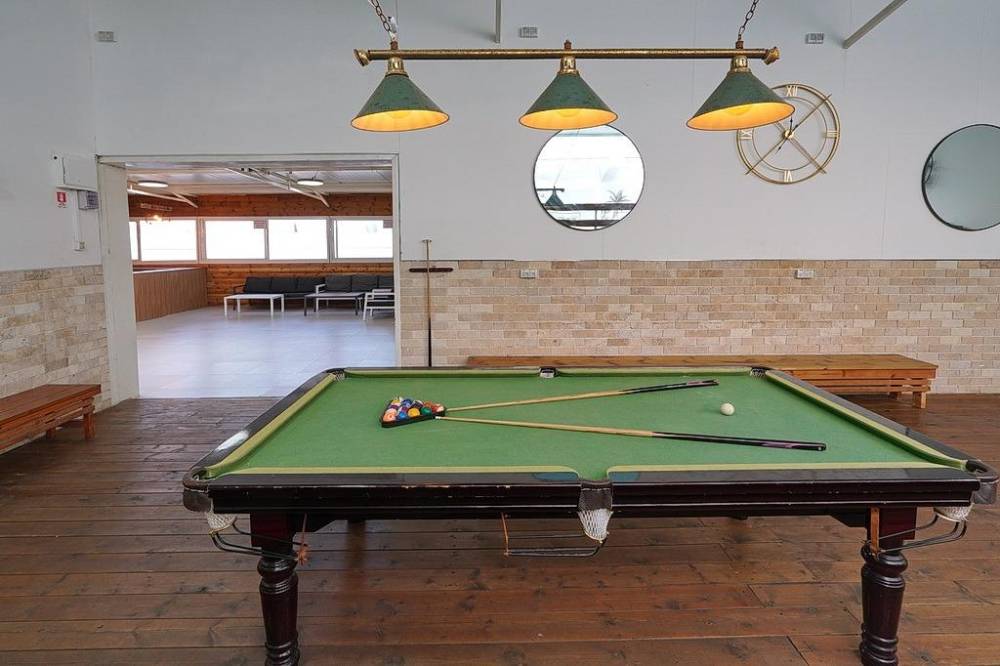 208286 בריכה ג'קוזי וסנוקר, וילה גולדן R, וילה  בעבדון וילות - Vila 4 U