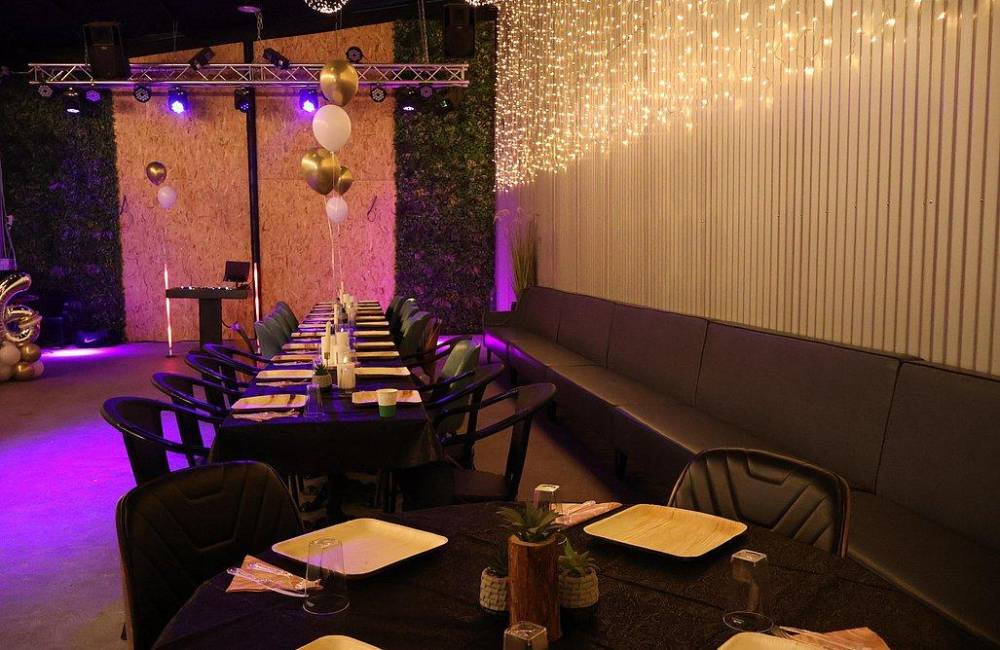 208684 Happy bar – הפי בר, Happy bar – הפי בר, וילה  בנתניה וילות - Vila 4 U