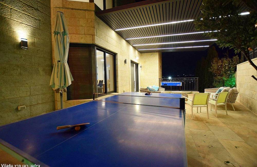 208722 חצר ונוף, וילה נווה שמואל אינדיגו, וילה  בגבעת זאב וילות - Vila 4 U