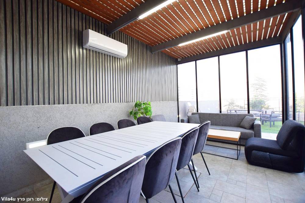 208769 מתחם ישיבה ואוכל מקורה, אחוזת אביאל בכנרת, וילה  בטבריה וילות - Vila 4 U