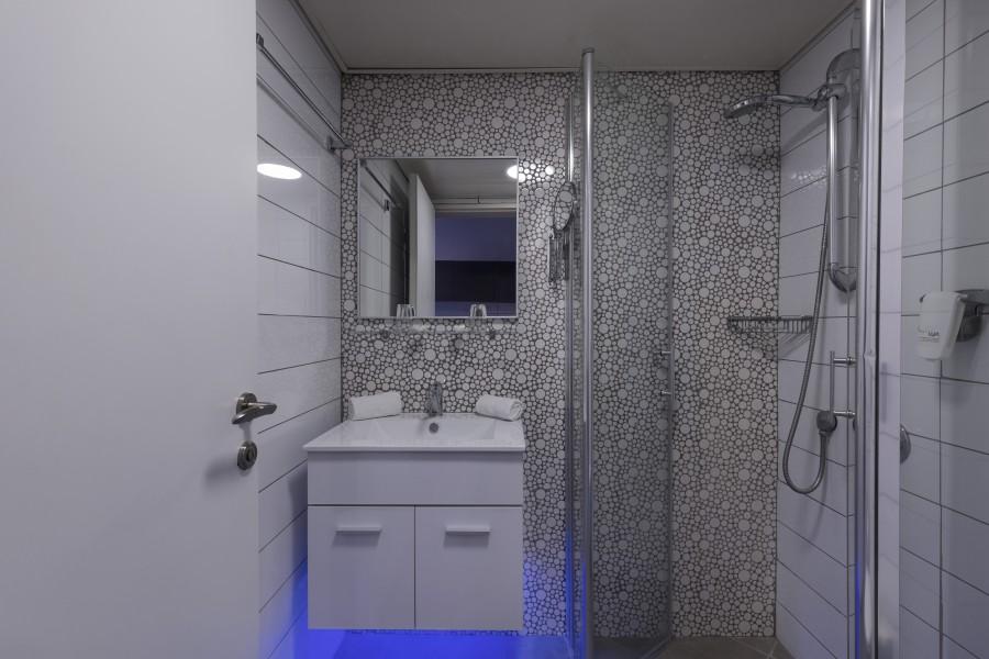 210082 דירת סטודיו עם מרפסת, דירות נופש אלמוגים אילת, וילה  באילת וילות - Vila 4 U