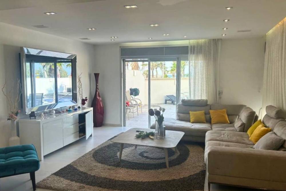 210196 גלריה כללית, וילה לב הים, וילה  באשדוד וילות - Vila 4 U