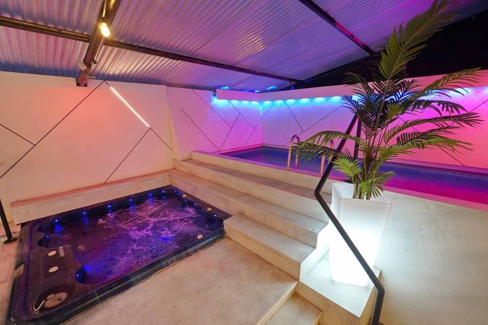 210281 גלריה כללית, מתחם האירוח וויט - White, וילה  בהוד השרון וילות - Vila 4 U