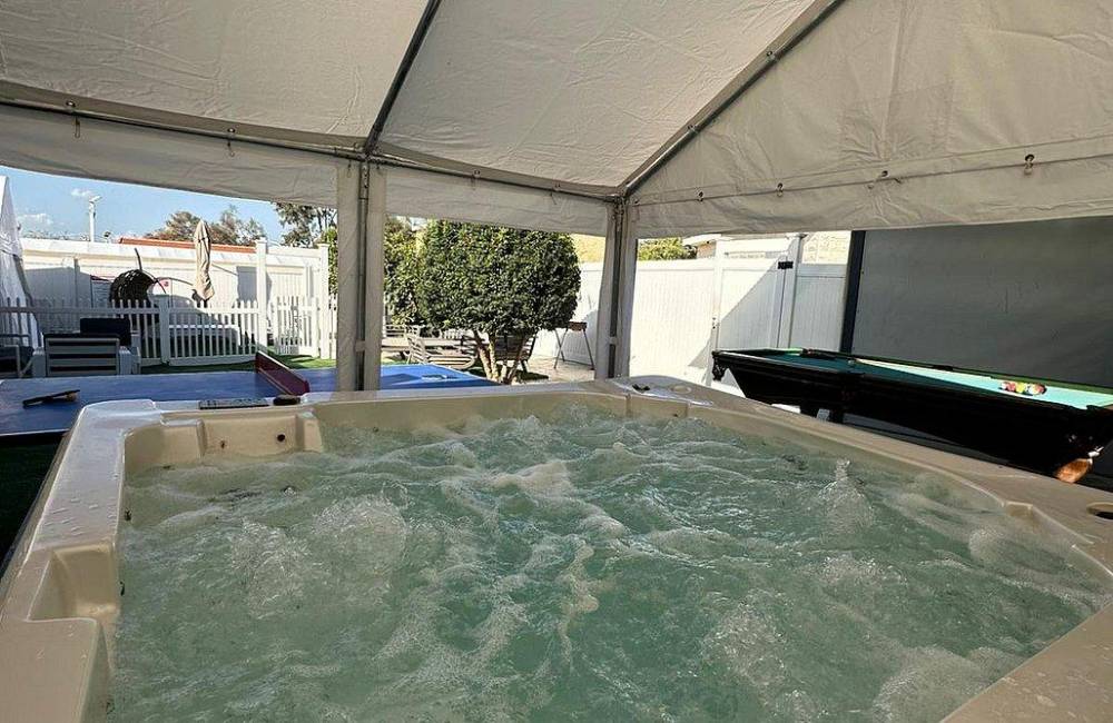 210533 מיוחד לחורף, וילה יהלום בלבן בוטיק, וילה  בתירוש וילות - Vila 4 U