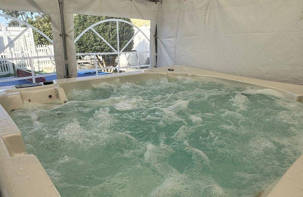 210536 מיוחד לחורף, וילה יהלום בלבן בוטיק, וילה  בתירוש וילות - Vila 4 U