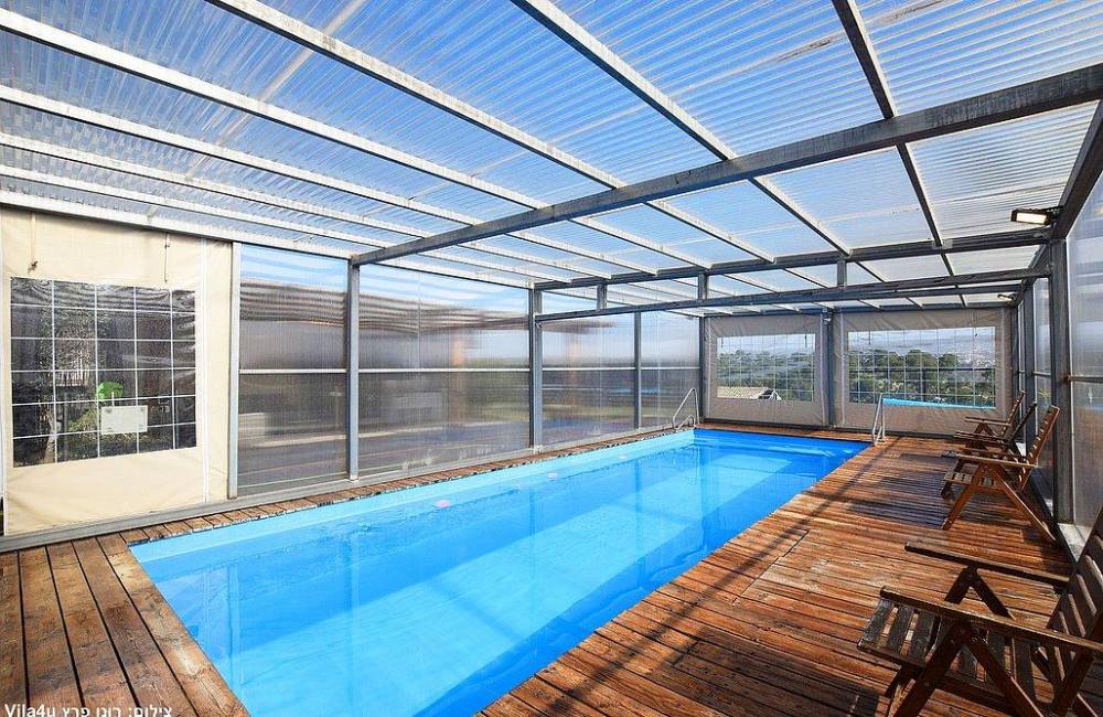 211250 הבריכה בחורף, טוקה צימר - Tocca Zimmer, וילה  באדרת וילות - Vila 4 U