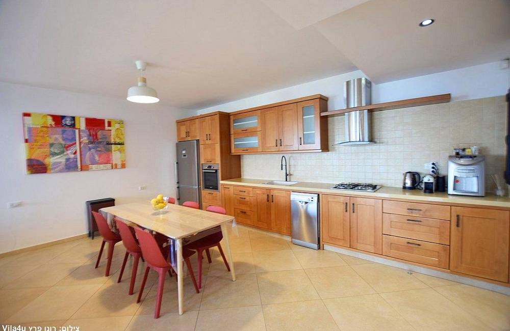 211299 גלרית פנים, מלרוז על הכנרת, וילה  במגדל וילות - Vila 4 U