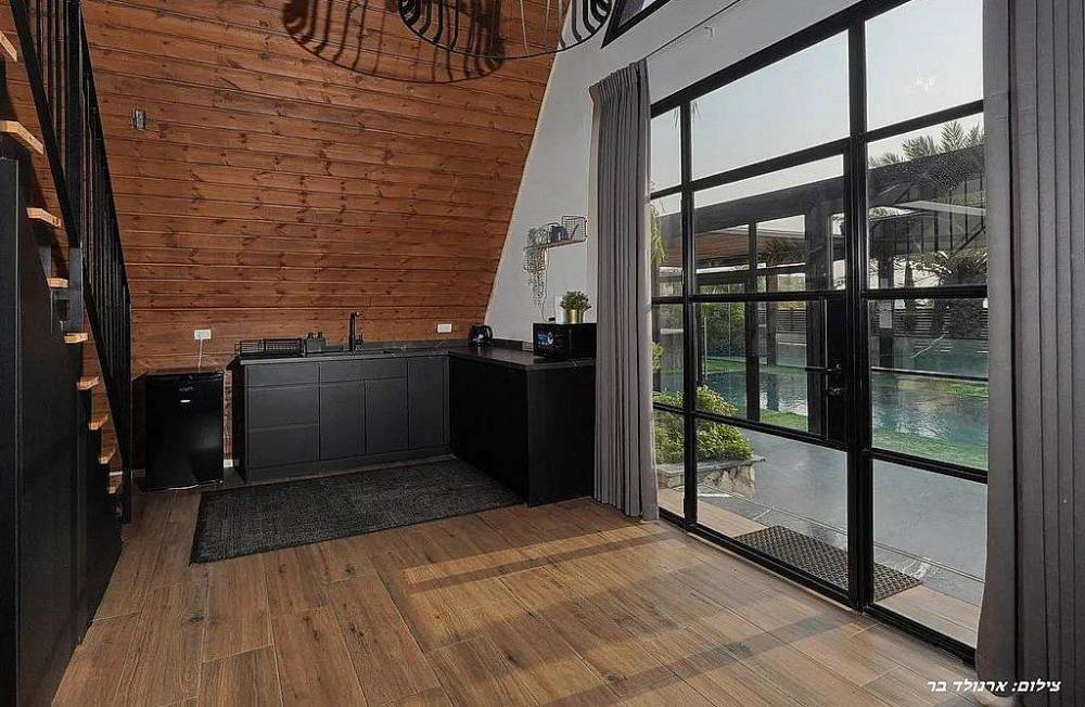 211429 גלריה כללית, אחוזת קמפניה נירה - Campagna Nera, וילה  בירכא וילות - Vila 4 U