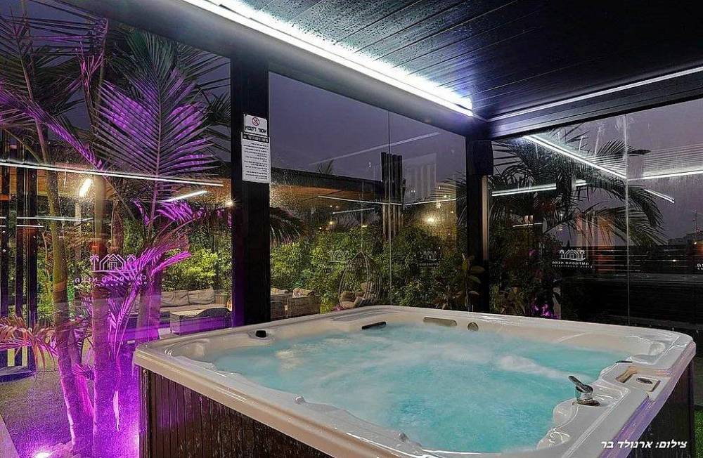 211528 גלרית ערב, אחוזת קמפניה נירה - Campagna Nera, וילה  בירכא וילות - Vila 4 U