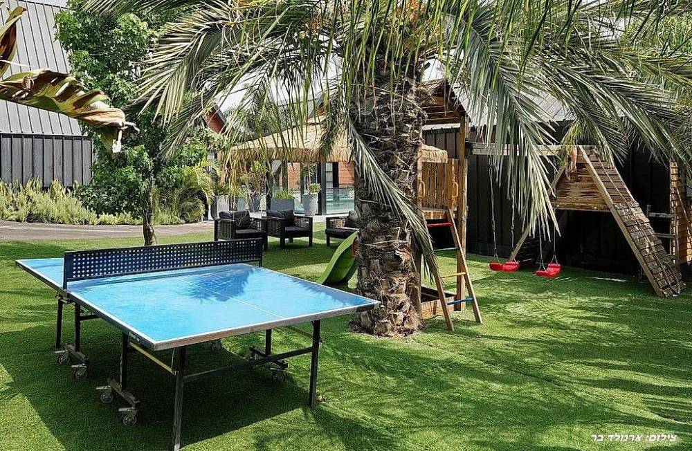 211552 גלרית חוץ, אחוזת קמפניה נירה - Campagna Nera, וילה  בירכא וילות - Vila 4 U