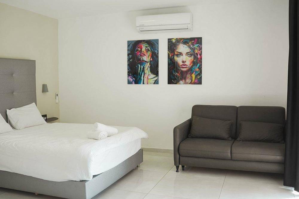 211760 מתחם פנימי, וילה פלורידה אילת, וילה  באילת וילות - Vila 4 U