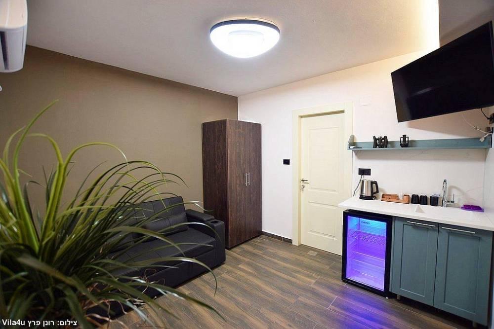 212055 פנים הסוויטות, וילה איידר וילג', וילה  בירכא וילות - Vila 4 U