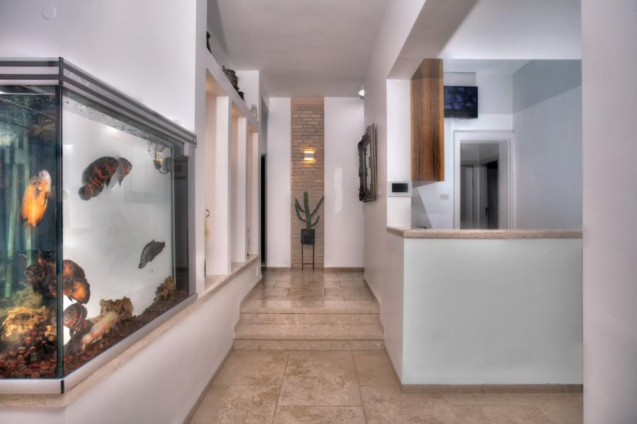 212182 גלרית פנים, וילת יוקרה - אחוזת נשרים, וילה  בספסופה וילות - Vila 4 U