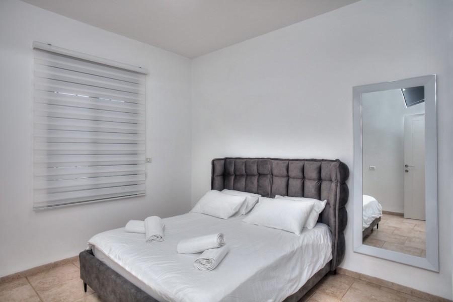 212185 גלרית פנים, וילת יוקרה - אחוזת נשרים, וילה  בספסופה וילות - Vila 4 U