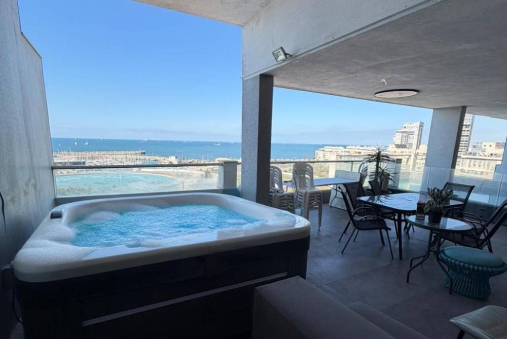 212447 מתחם חיצוני, פנטהאוז מרינה, וילה  באשדוד וילות - Vila 4 U