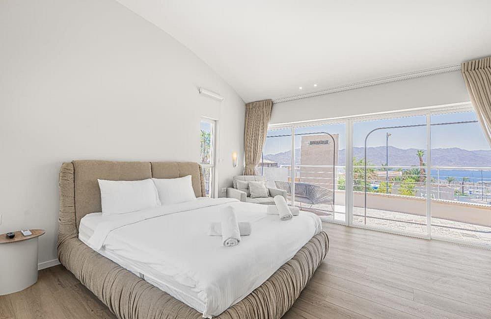 212861 גלרית פנים, וילה קטלינה, וילה  באילת וילות - Vila 4 U