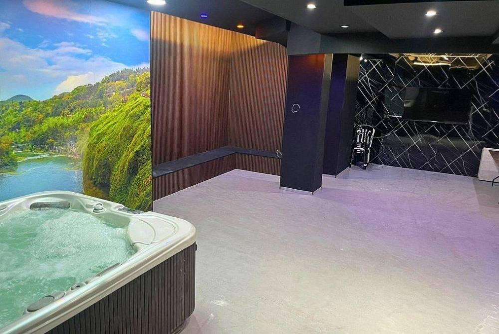 213304 קומה שניה - לופט עם ג'קוזי, מתחם אירוח אקסיטו, וילה  בירושלים וילות - Vila 4 U