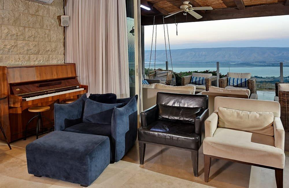 213370 גלרית פנים, וילה מצפה הוד, וילה  בפוריה כפר עבודה וילות - Vila 4 U