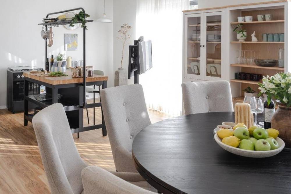 213761 פנים הסוויטות, וילה מעגל השמש, וילה  בפוריה עילית וילות - Vila 4 U