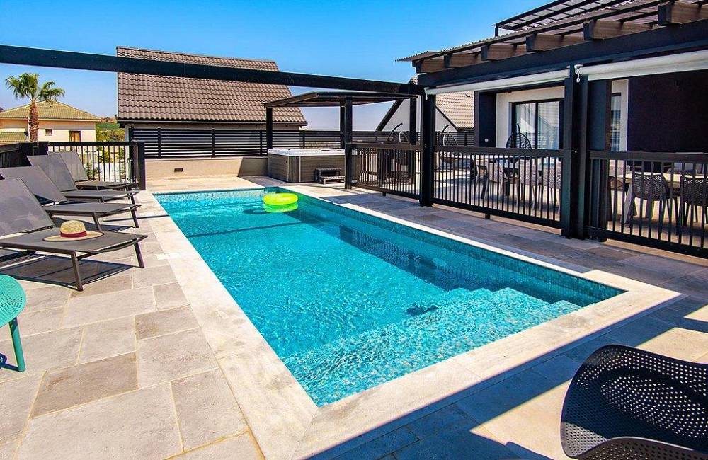 214345 גלרית חוץ, וילה מיכליס, וילה  בספסופה וילות - Vila 4 U