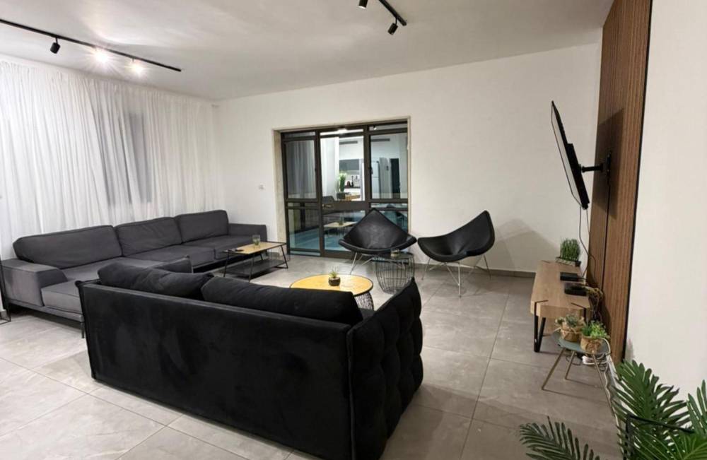 215061 גלריה כללית, וילה גייד רויאל - villa Jade Royal, וילה  באילת וילות - Vila 4 U