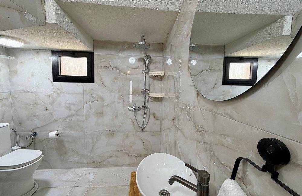 215162 גלריה כללית, וילה אדינביל בגליל, וילה  בירכא וילות - Vila 4 U