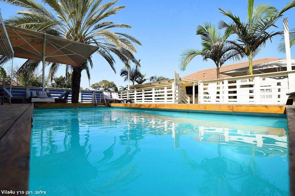 215254 מתחם החצר, ויליג' קומפלקס ריזורט, וילה  בניר בנים וילות - Vila 4 U