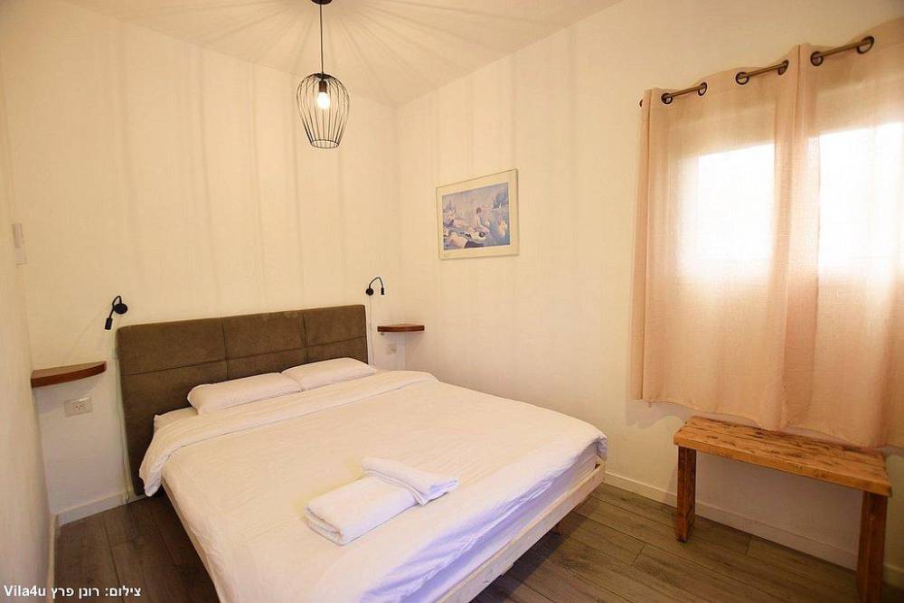215298 פנים הוילה והחדרים, ויליג' קומפלקס ריזורט, וילה  בניר בנים וילות - Vila 4 U