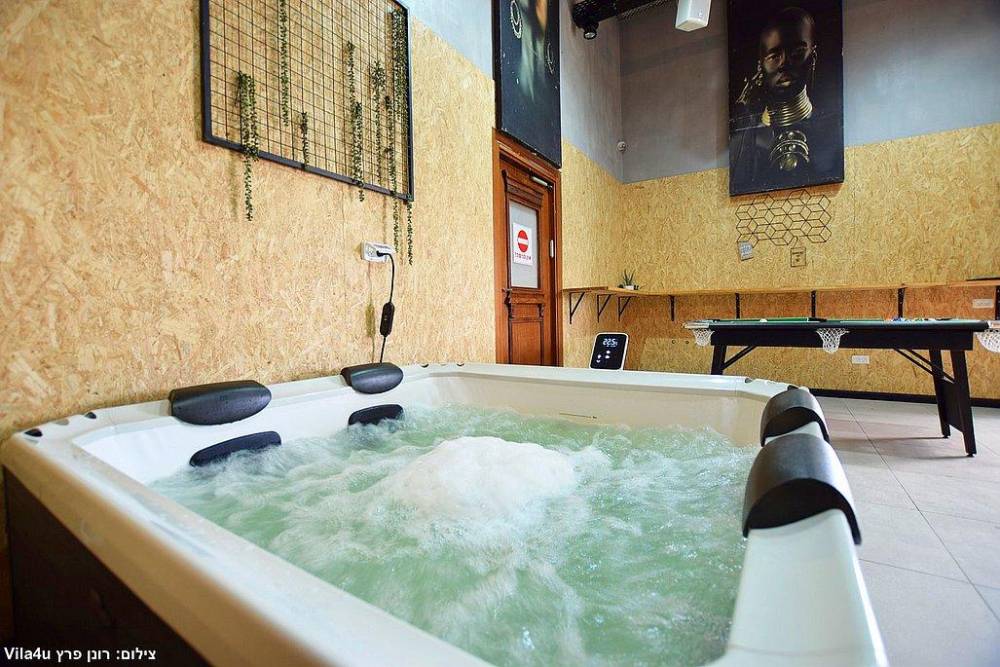 215447 המתחם הפנימי, גולד לופט, וילה  בחדרה וילות - Vila 4 U