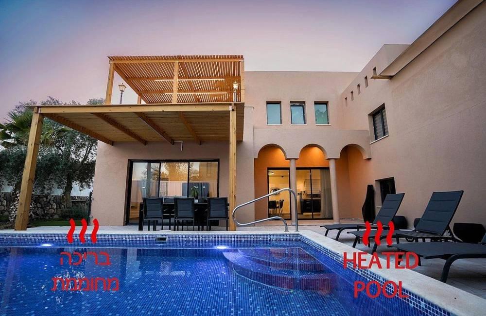 216403 וילה רוני אילת, וילה רוני בריכה מחוממת, וילה  באילת וילות - Vila 4 U