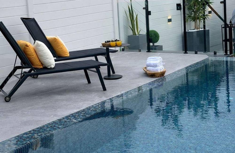 218444 גלריה כללית, וילה פלואלס בוטיק, וילה  בדלתון וילות - Vila 4 U