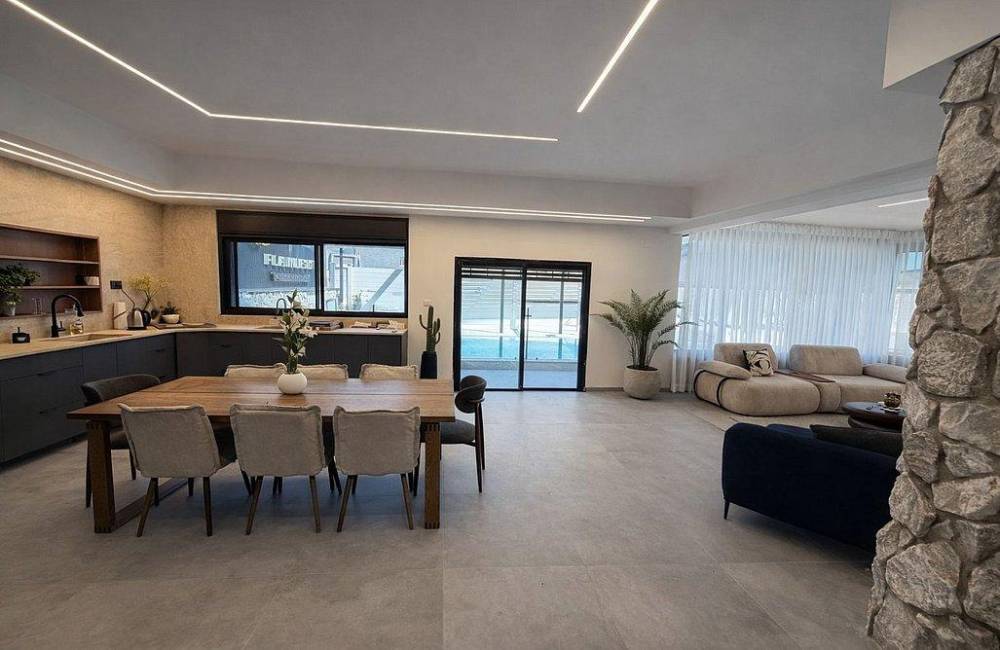 218483 גלריה כללית, וילה פלואלס בוטיק, וילה  בדלתון וילות - Vila 4 U