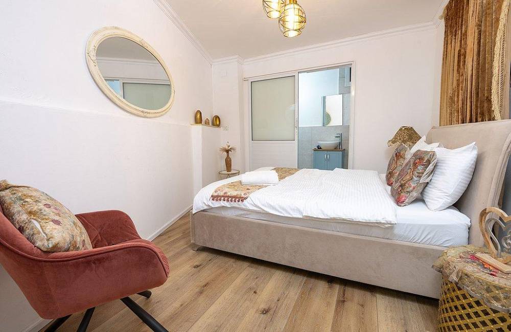 218690 גלריה כללית, וילה ספא ריש, וילה  בירכא וילות - Vila 4 U