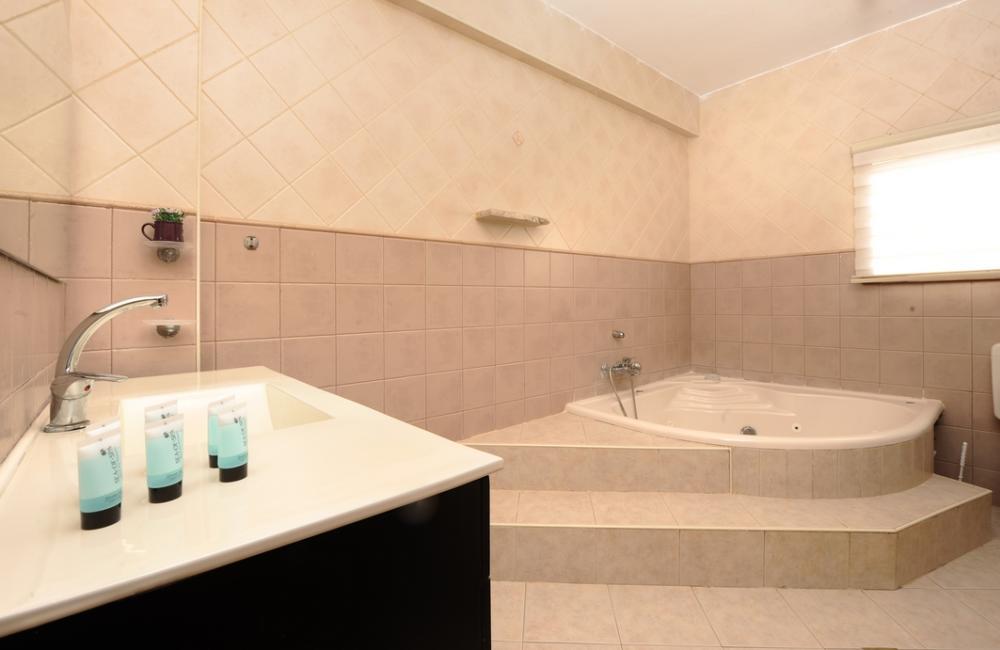 218957 מתחם האחוזה, אחוזת מרלו - MERLOT, וילה  בדלתון וילות - Vila 4 U