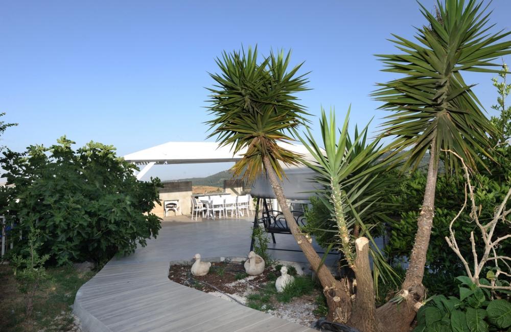 219001 מתחם האחוזה, אחוזת מרלו - MERLOT, וילה  בדלתון וילות - Vila 4 U