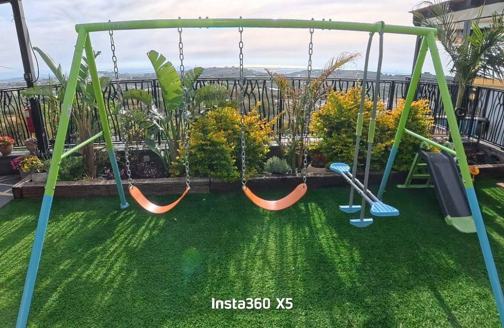 219478 המתחם החיצוני הנוף וחדר האוכל, סוויטות על הפסגה, וילה  בירכא וילות - Vila 4 U