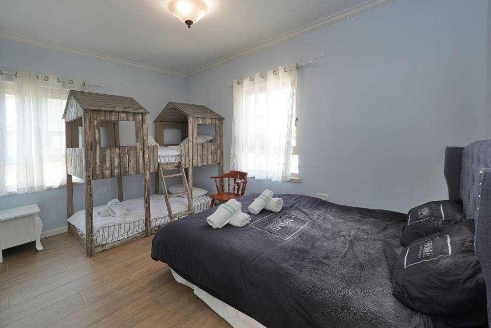 224946 פנים הוילה והחדרים, וילה נטופה כושר - Villa Netofa Kosher, וילה  במצפה נטופה וילות - Vila 4 U