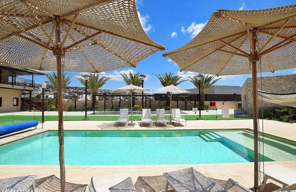 225209 מתחם החצר והבריכה, סהרה ריזורט - Sahara resort, וילה  בירכא וילות - Vila 4 U