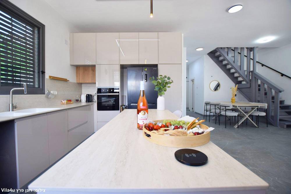 225625 מתחם פנימי, וילה מגיק מיה טבריה - Magic Mia, וילה  בטבריה וילות - Vila 4 U
