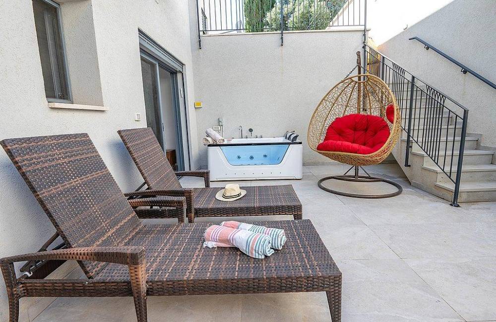 226950 וילה תחתונה, אחוזת תומרים, וילה  בביריה וילות - Vila 4 U