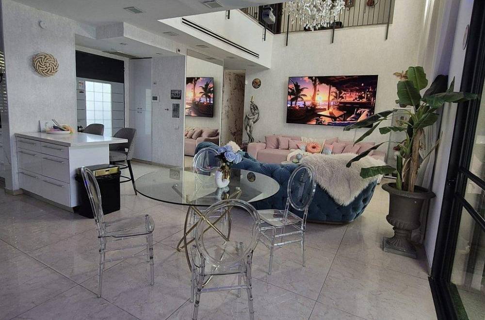 234472 גלרית פנים, צ'יל וילה - Chill Villa, וילה  באשקלון וילות - Vila 4 U