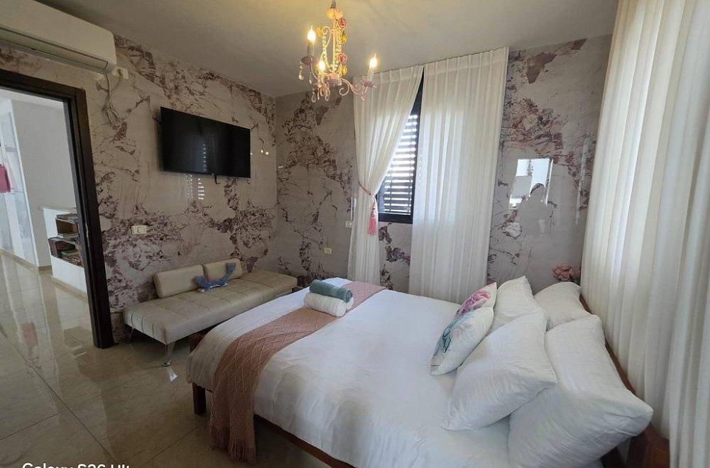 234479 גלרית פנים, צ'יל וילה - Chill Villa, וילה  באשקלון וילות - Vila 4 U