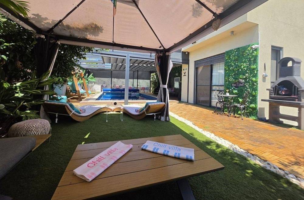 234507 המתחם החצוני, צ'יל וילה - Chill Villa, וילה  באשקלון וילות - Vila 4 U