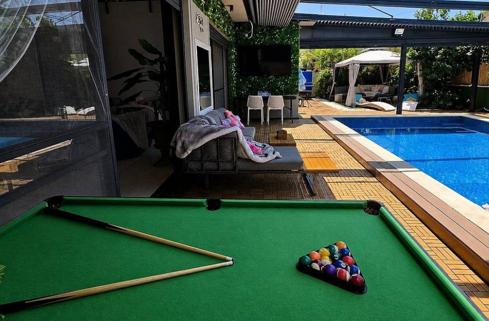 234610 המתחם החצוני, צ'יל וילה - Chill Villa, וילה  באשקלון וילות - Vila 4 U