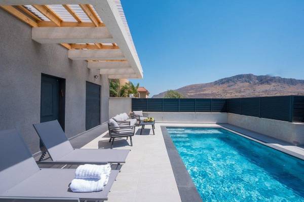 וילה מגדל ריזורט