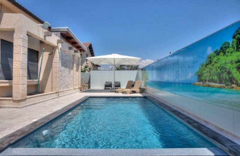 חדש באתר - וילה מעגל השמש