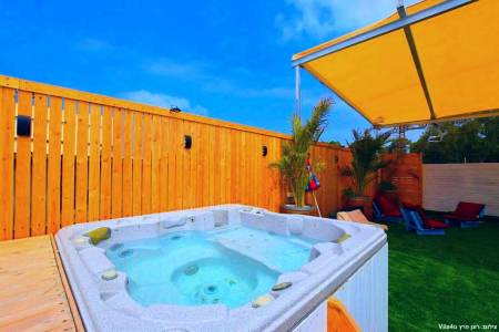 פנטהאוז על הגג